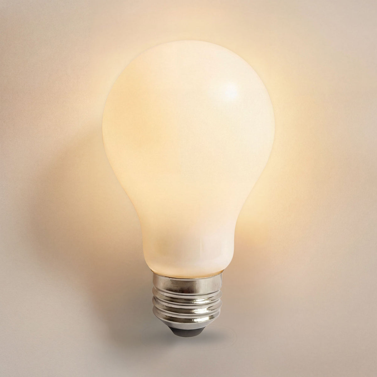 Ampoule LED A60 blanc doux E27/2700K/7W