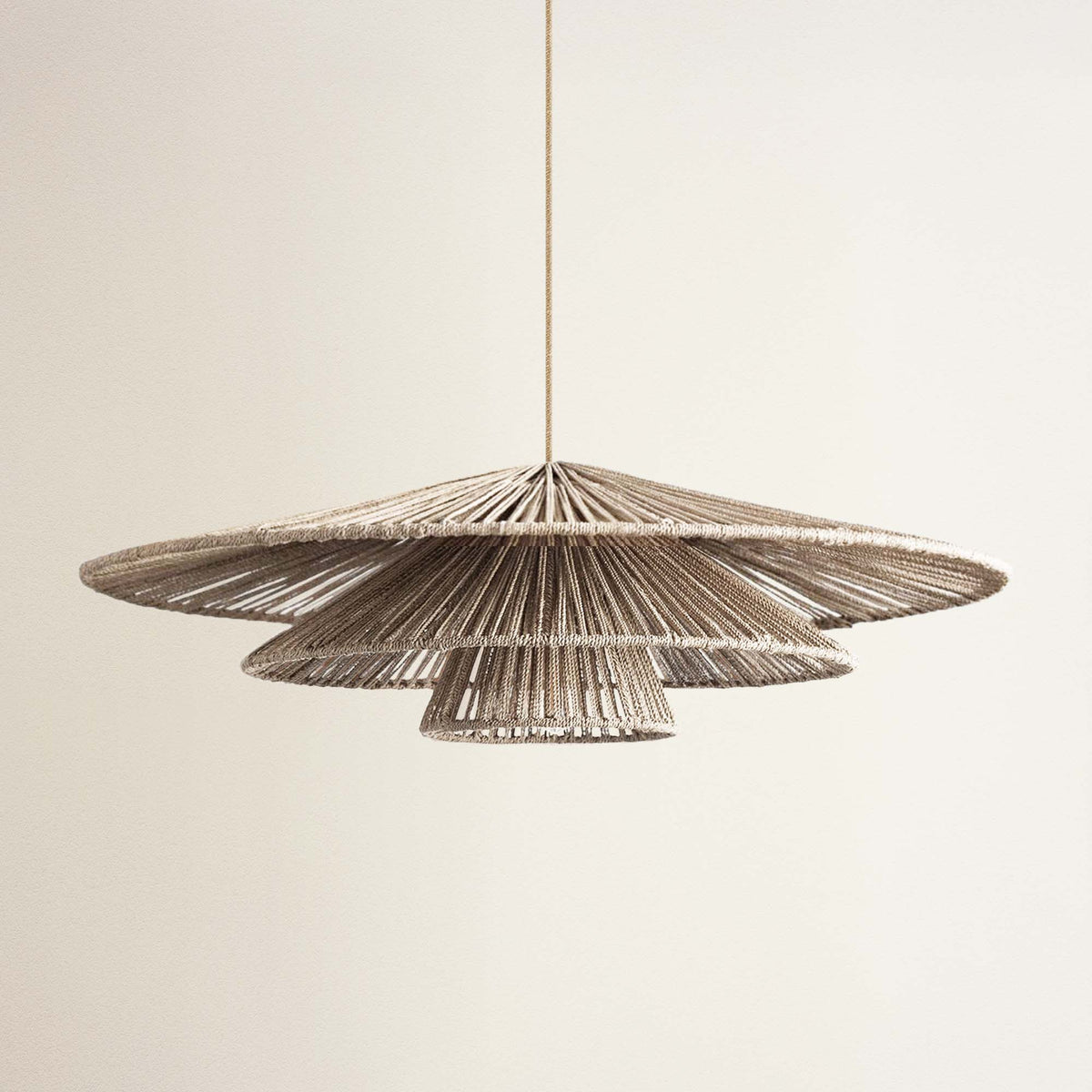 Suspension extérieure Sammie Tier en rotin