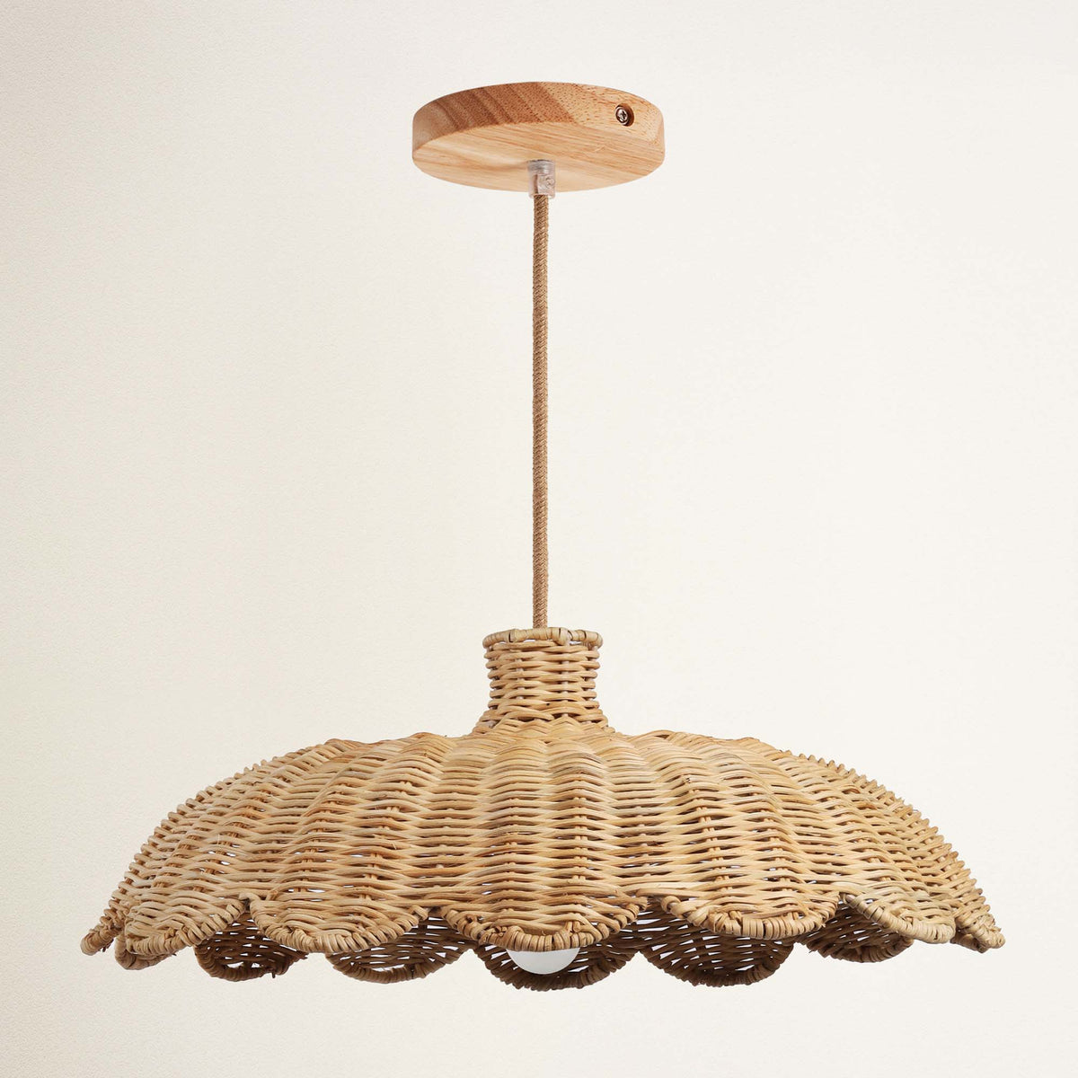 Suspension Aurelia en rotin