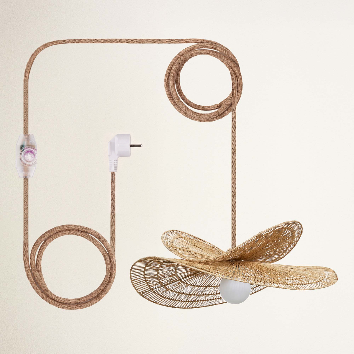 Suspension Whisper Leaf en rotin