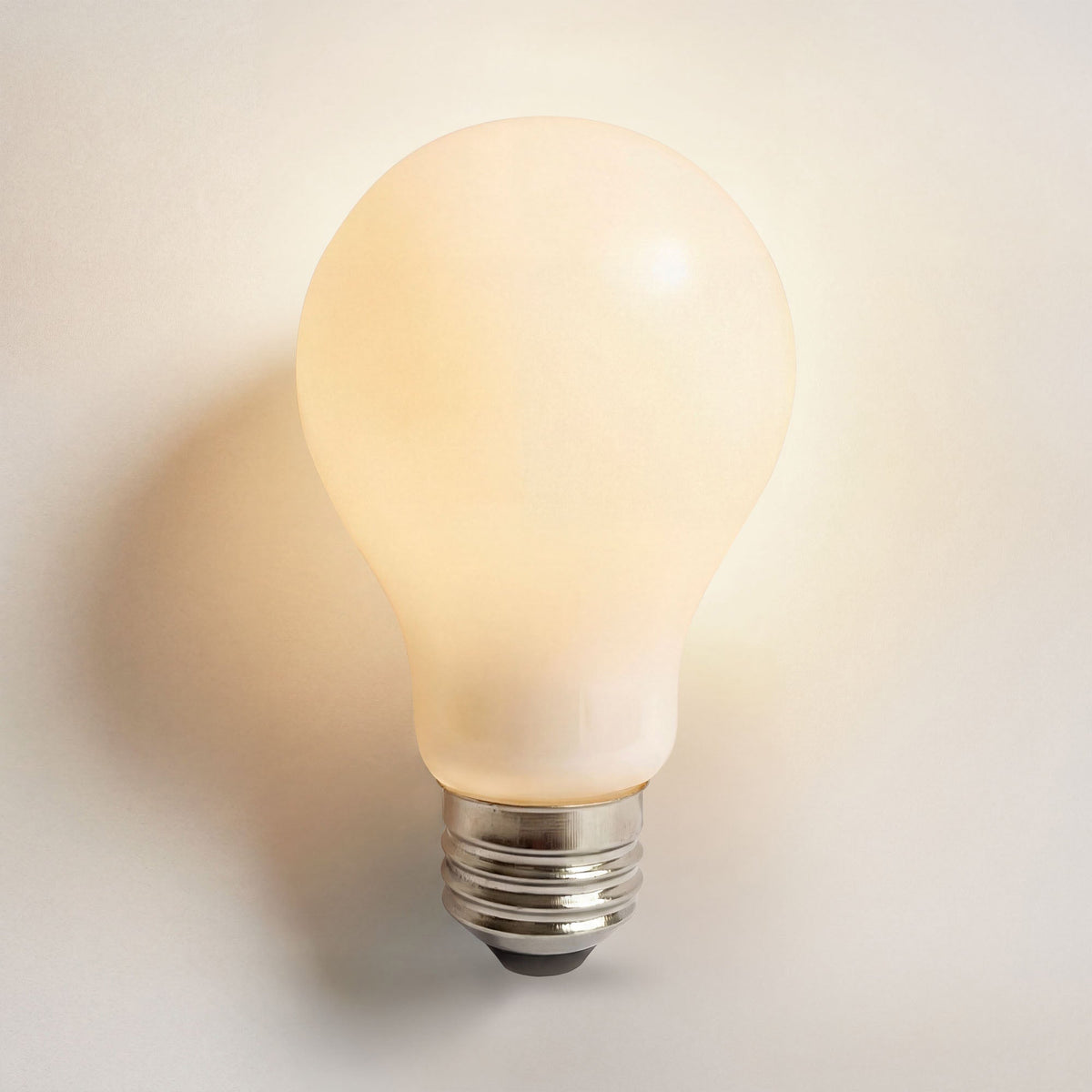 Ampoule LED A60 blanc chaud E27/3000K/7W