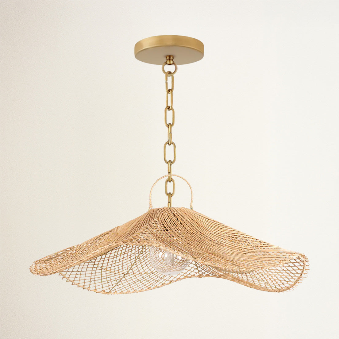 Suspension Lotus en rotin