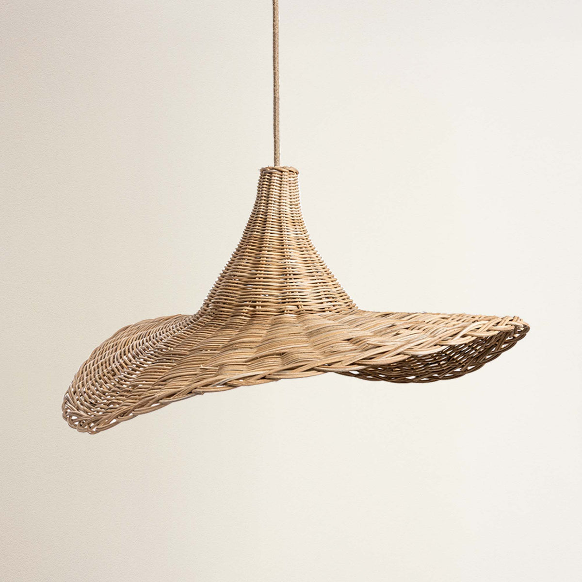 Suspension Zen en rotin