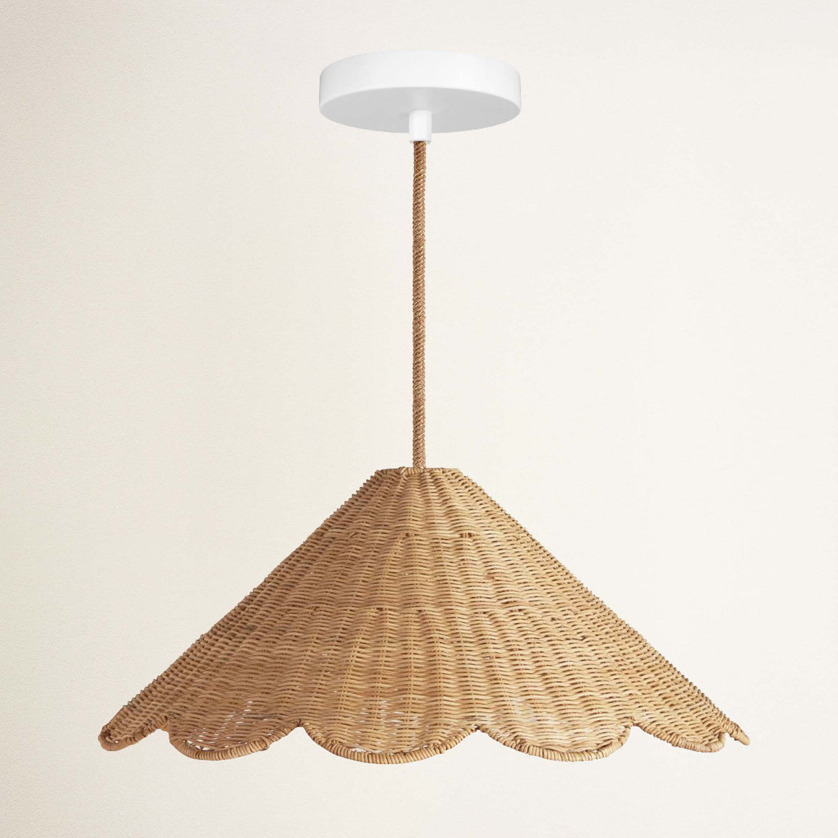 Suspension extérieure Daisy Cone en rotin