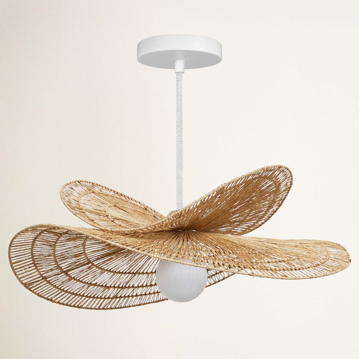 Suspension Whisper Leaf en rotin